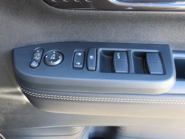 N-BOXカスタム ターボコーディネートスタイル 純正ディスプレイオーディオ Bluetooth対応 バックカメラ LEDヘッドライト ETC車載器 クルーズコントロール 両側パワースライドドア アイドリングストップ シートヒーター 衝突軽減ブレーキ(28枚目)