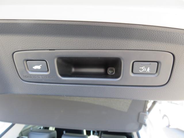 ヴェゼル ｅ：ＨＥＶ　Ｚ　メモリーナビゲーション　フルセグＴＶ　Ｂｌｕｅｔｏｏｔｈ対応　全方位カメラ　ＬＥＤヘッドライト　クルーズコントロール　シートヒーター　ＥＴＣ車載器　アイドリングストップ　スマートキー　衝突軽減ブレーキ（36枚目）