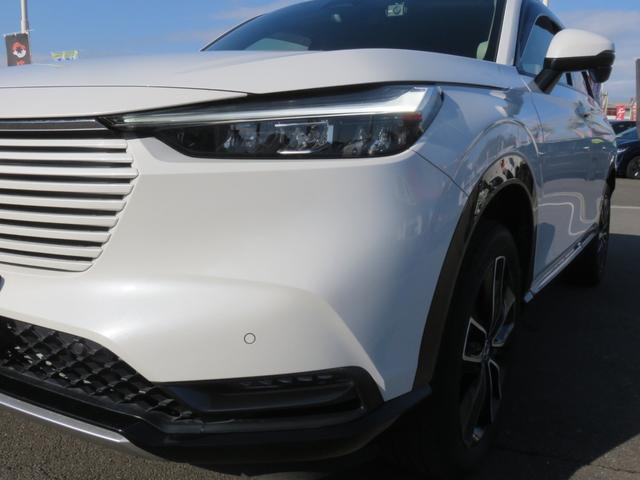 ヴェゼル ｅ：ＨＥＶ　Ｚ　メモリーナビゲーション　フルセグＴＶ　Ｂｌｕｅｔｏｏｔｈ対応　全方位カメラ　ＬＥＤヘッドライト　クルーズコントロール　シートヒーター　ＥＴＣ車載器　アイドリングストップ　スマートキー　衝突軽減ブレーキ（52枚目）