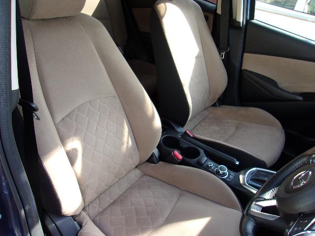 XDテーラードブラウン 禁煙車 修復歴無し 整備記録簿有り ブレーキアシスト ETC 純正ナビ TV バックカメラ ドライブレコーダー レザーシート シートヒーター スマートキー プッシュスタート 純正アルミホイール(30枚目)