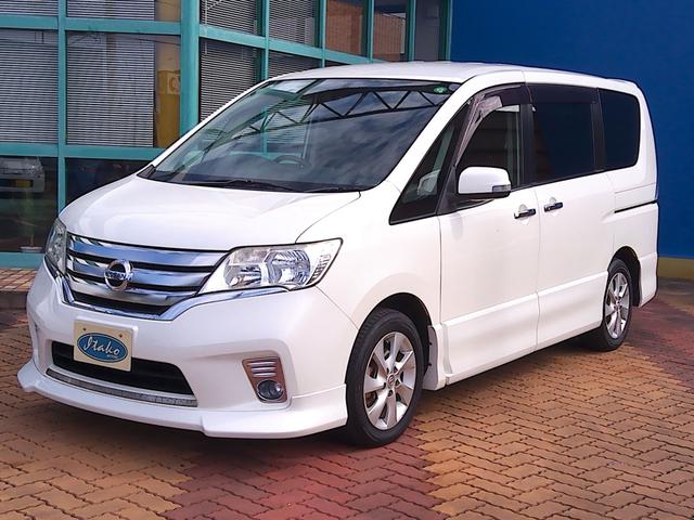 セレナ ハイウェイスター　フルセグ地デジ　Ｗエアコン　運転席エアバッグ　バックビューモニター　フルフラットシート　クルーズＣ　横滑り防止システム　メモリーナビ　衝突安全ボディ　パワーウインドウ　盗難防止装置　ＥＴＣ　ナビＴＶ（8枚目）