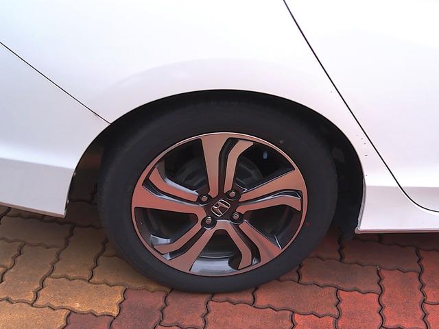 グレイス ハイブリッドＥＸ　ＡＷ　スマートキ－　運転席エアバッグ　ワンセグ　エアコン　Ｂｌｕｅｔｏｏｔｈオーディオ　メモリナビ　ＬＥＤヘッドランプ　クルーズＣ　Ｒカメ　キーレスエントリー　パワーウィンドウ　シートヒータ　ナビＴＶ（16枚目）