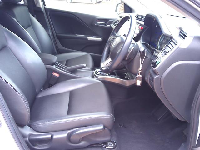 グレイス ハイブリッドＥＸ　ＡＷ　スマートキ－　運転席エアバッグ　ワンセグ　エアコン　Ｂｌｕｅｔｏｏｔｈオーディオ　メモリナビ　ＬＥＤヘッドランプ　クルーズＣ　Ｒカメ　キーレスエントリー　パワーウィンドウ　シートヒータ　ナビＴＶ（39枚目）