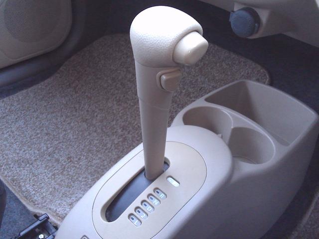 アルト Ｆ　ＥＴＣ付き　ナビＴＶ　パワーウィンドー　エアーバッグ　キーレスキー　ＡＣ　ＰＳ　メモリーナビゲーション　ワンセグＴＶ　修復歴なし（27枚目）