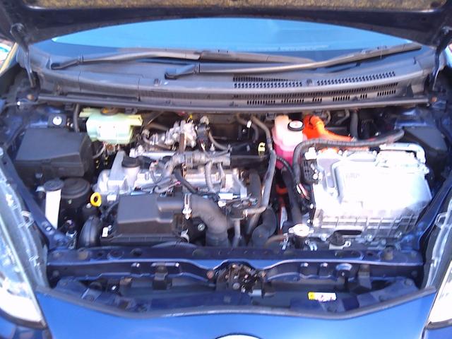 アクア Ｓスタイルブラック　安全ボディー　バックモニタ－　地デジフルセグ　ナビＴＶ　イモビライザー　スマートキープッシュスタート　アルミホイール　ＥＴＣ付き　Ｗエアバッグ　キーフリ　メモリーナビゲーション　フルオートエアコン（20枚目）