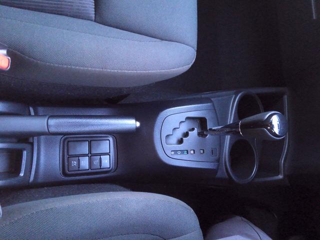 アクア Ｓスタイルブラック　安全ボディー　バックモニタ－　地デジフルセグ　ナビＴＶ　イモビライザー　スマートキープッシュスタート　アルミホイール　ＥＴＣ付き　Ｗエアバッグ　キーフリ　メモリーナビゲーション　フルオートエアコン（27枚目）