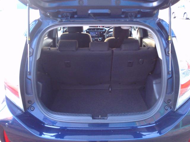 アクア Ｓスタイルブラック　安全ボディー　バックモニタ－　地デジフルセグ　ナビＴＶ　イモビライザー　スマートキープッシュスタート　アルミホイール　ＥＴＣ付き　Ｗエアバッグ　キーフリ　メモリーナビゲーション　フルオートエアコン（39枚目）