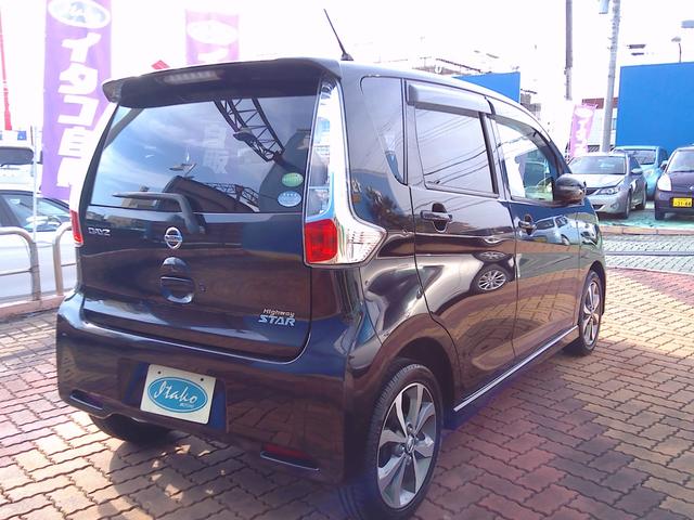 デイズ ハイウェイスター　Ｇターボ　地デジＴＶ　運転席エアバッグ　電格ドアミラー　スマキー　ナビＴＶ　ベンチシート　ＥＴＣ　バックモニター　セキュリティーアラーム　エアコン　ＡＢＳ　パワステ　キーレスエントリー　助手席エアバック　アルミ（12枚目）