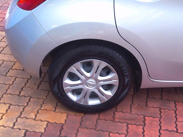 ノート メダリスト　エマージェンシーブレーキパッケージ　Ｂｌｕｅｔｏｏｔｈオーディオ　地デジＴＶ　横滑り防止　衝突安全ボディ　３６０度カメラ　バックカメラ　セキュリティアラーム　スマートキー　Ａストップ　ＴＶナビ　エアバッグ　全席ＰＷ　パワーステアリング（18枚目）