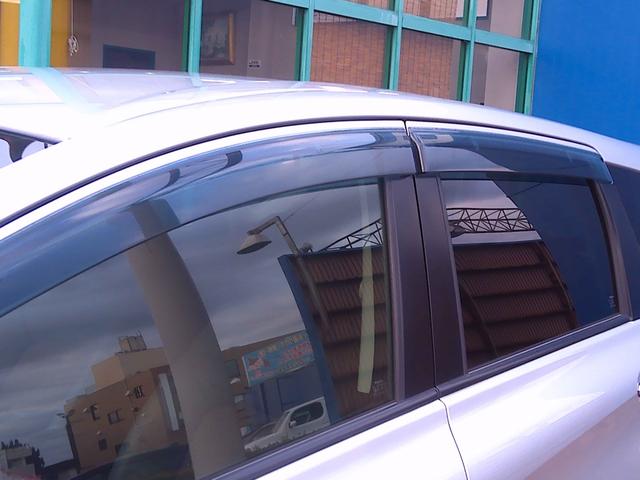 ノート メダリスト　エマージェンシーブレーキパッケージ　Ｂｌｕｅｔｏｏｔｈオーディオ　地デジＴＶ　横滑り防止　衝突安全ボディ　３６０度カメラ　バックカメラ　セキュリティアラーム　スマートキー　Ａストップ　ＴＶナビ　エアバッグ　全席ＰＷ　パワーステアリング（20枚目）