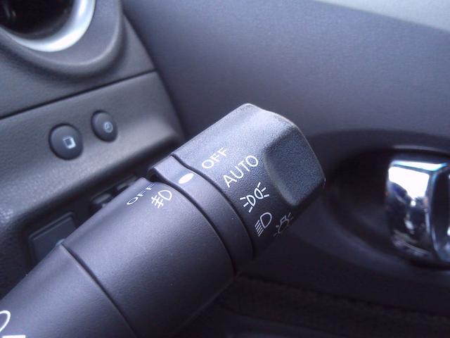 ノート メダリスト　エマージェンシーブレーキパッケージ　Ｂｌｕｅｔｏｏｔｈオーディオ　地デジＴＶ　横滑り防止　衝突安全ボディ　３６０度カメラ　バックカメラ　セキュリティアラーム　スマートキー　Ａストップ　ＴＶナビ　エアバッグ　全席ＰＷ　パワーステアリング（51枚目）