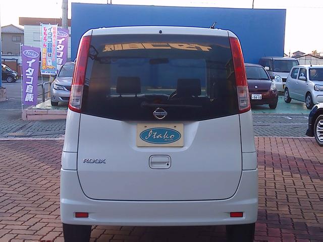 ルークス Ｇ　格納ミラー　スマートキープッシュスタート　ベンチ　セキュリティアラーム　キーレスエントリー　フルフラットシート　運転席助手席エアバック　エアバック　パワステ　オートエアコン　ＰＷ　衝突安全ボディ（12枚目）