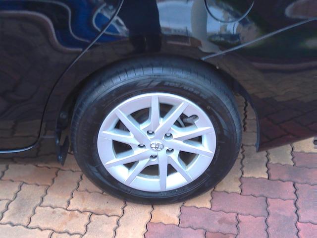 TOYOTA PRIUS ALPHA S