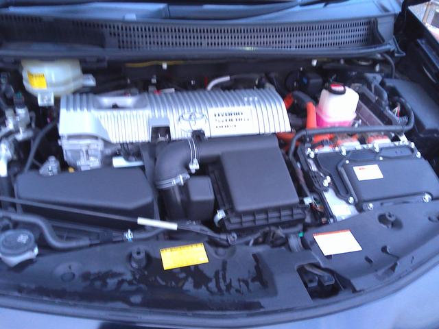 TOYOTA PRIUS ALPHA S