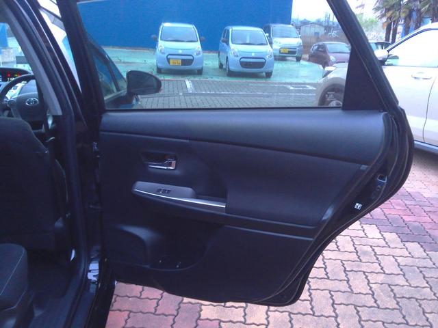 TOYOTA PRIUS ALPHA S