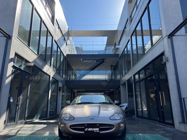 ＸＫ ＸＫ８コンバーチブル　オートクルーズコントロール　ＡＴ　アルミホイール　革シート　パワーシート　ＡＢＳ　エアコン　パワーステアリング　パワーウィンドウ（7枚目）
