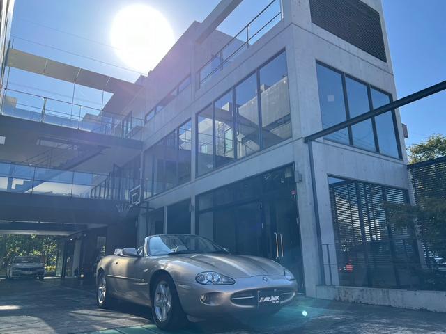 ＸＫ ＸＫ８コンバーチブル　オートクルーズコントロール　ＡＴ　アルミホイール　革シート　パワーシート　ＡＢＳ　エアコン　パワーステアリング　パワーウィンドウ（8枚目）