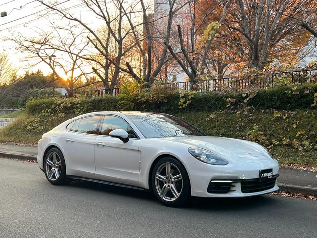 パナメーラ ４　ＰＤＫ　４ＷＤ　レッドレザー　リヤエンターテイメント（6枚目）