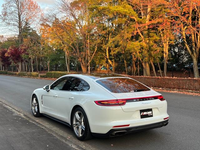 パナメーラ ４　ＰＤＫ　４ＷＤ　レッドレザー　リヤエンターテイメント（8枚目）