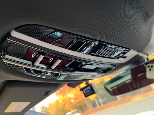 パナメーラ ４　ＰＤＫ　４ＷＤ　レッドレザー　リヤエンターテイメント（13枚目）