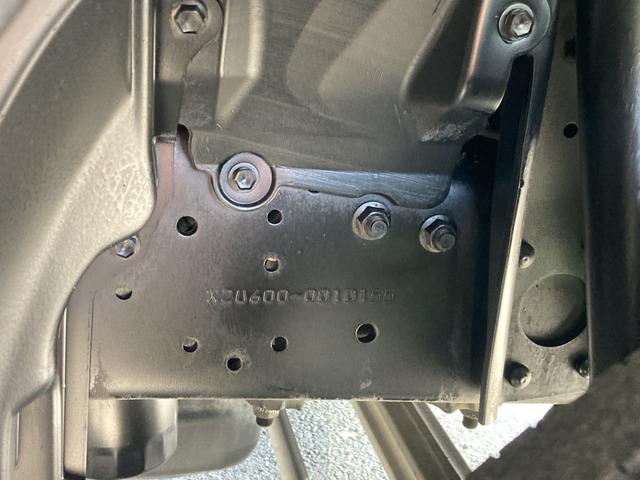 トヨエース 　☆高所作業車☆ＳＮ１５Ｂ☆アイチ☆３ペダル６速☆電格ミラー☆集中ロック☆キーレス☆ナビ☆バックカメラ☆電動パーキングブレーキ☆ターボ☆電工仕様☆ＦＲＰバケット☆サブバッテリー☆２０５／８０Ｒ１７．５（12枚目）