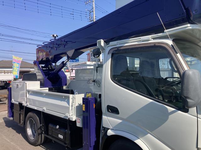 トヨエース 　☆高所作業車☆ＳＮ１５Ｂ☆アイチ☆３ペダル６速☆電格ミラー☆集中ロック☆キーレス☆ナビ☆バックカメラ☆電動パーキングブレーキ☆ターボ☆電工仕様☆ＦＲＰバケット☆サブバッテリー☆２０５／８０Ｒ１７．５（27枚目）