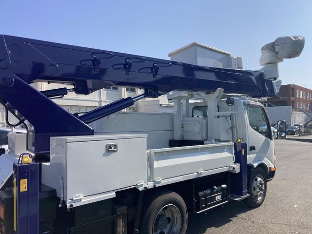 トヨエース 　☆高所作業車☆ＳＮ１５Ｂ☆アイチ☆３ペダル６速☆電格ミラー☆集中ロック☆キーレス☆ナビ☆バックカメラ☆電動パーキングブレーキ☆ターボ☆電工仕様☆ＦＲＰバケット☆サブバッテリー☆２０５／８０Ｒ１７．５（29枚目）