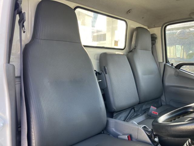 トヨエース 　☆高所作業車☆ＳＮ１５Ｂ☆アイチ☆３ペダル６速☆電格ミラー☆集中ロック☆キーレス☆ナビ☆バックカメラ☆電動パーキングブレーキ☆ターボ☆電工仕様☆ＦＲＰバケット☆サブバッテリー☆２０５／８０Ｒ１７．５（67枚目）