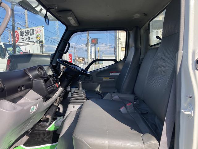トヨエース 　☆高所作業車☆ＳＮ１５Ｂ☆アイチ☆３ペダル６速☆電格ミラー☆集中ロック☆キーレス☆ナビ☆バックカメラ☆電動パーキングブレーキ☆ターボ☆電工仕様☆ＦＲＰバケット☆サブバッテリー☆２０５／８０Ｒ１７．５（69枚目）