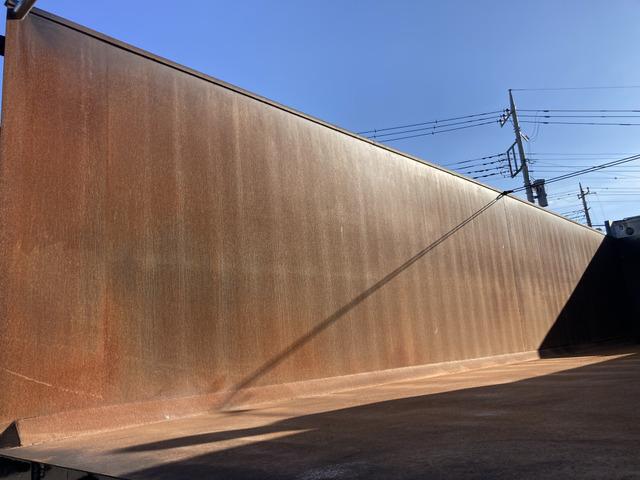 スーパーグレート ベースグレード ☆土砂禁深ダンプ☆積載10000kg☆荷台内寸:幅230×長915×高171=36立米☆3ペダル7速☆電格ミラー☆集中ロック☆ETC☆2デフ☆寝台付☆12800ccターボ☆1R22.5☆極東開発(42枚目)