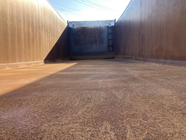 スーパーグレート ベースグレード ☆土砂禁深ダンプ☆積載10000kg☆荷台内寸:幅230×長915×高171=36立米☆3ペダル7速☆電格ミラー☆集中ロック☆ETC☆2デフ☆寝台付☆12800ccターボ☆1R22.5☆極東開発(46枚目)