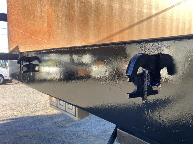 スーパーグレート ベースグレード ☆土砂禁深ダンプ☆積載10000kg☆荷台内寸:幅230×長915×高171=36立米☆3ペダル7速☆電格ミラー☆集中ロック☆ETC☆2デフ☆寝台付☆12800ccターボ☆1R22.5☆極東開発(48枚目)