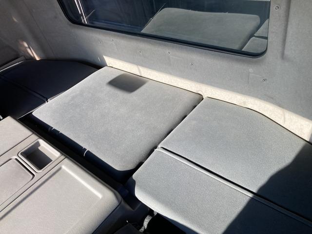 スーパーグレート ベースグレード ☆土砂禁深ダンプ☆積載10000kg☆荷台内寸:幅230×長915×高171=36立米☆3ペダル7速☆電格ミラー☆集中ロック☆ETC☆2デフ☆寝台付☆12800ccターボ☆1R22.5☆極東開発(80枚目)