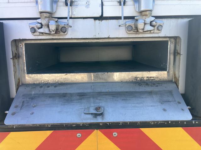 ファイター ベースグレード ☆アルミウィング☆標準☆積載2550kg☆荷台内寸:幅223×長626×高234☆フロア鉄板張☆ラッシングレール☆3ペダル6速☆電格ミラー☆集中ロック☆ETC☆ナビ☆TV☆バックカメラ☆ターボ☆HID(57枚目)