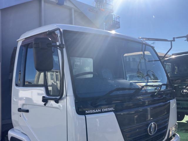 コンドル ベースグレード ☆アルミウイング☆ワイドキャビン☆積載3200kg☆荷台内寸:幅241×長623×高232☆3ペダル6速☆電格ミラー☆集中ロック☆ETC☆バックカメラ☆6400ccターボ☆ラッシングレール☆HID(23枚目)