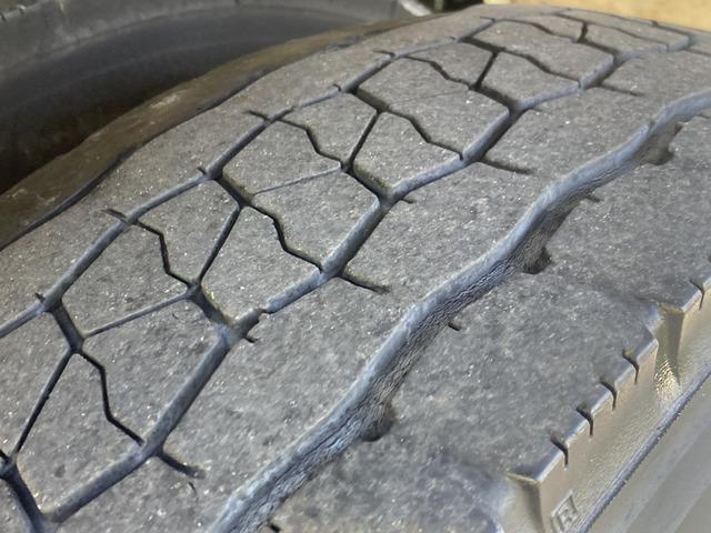 コンドル ベースグレード ☆アルミウイング☆ワイドキャビン☆積載3200kg☆荷台内寸:幅241×長623×高232☆3ペダル6速☆電格ミラー☆集中ロック☆ETC☆バックカメラ☆6400ccターボ☆ラッシングレール☆HID(43枚目)