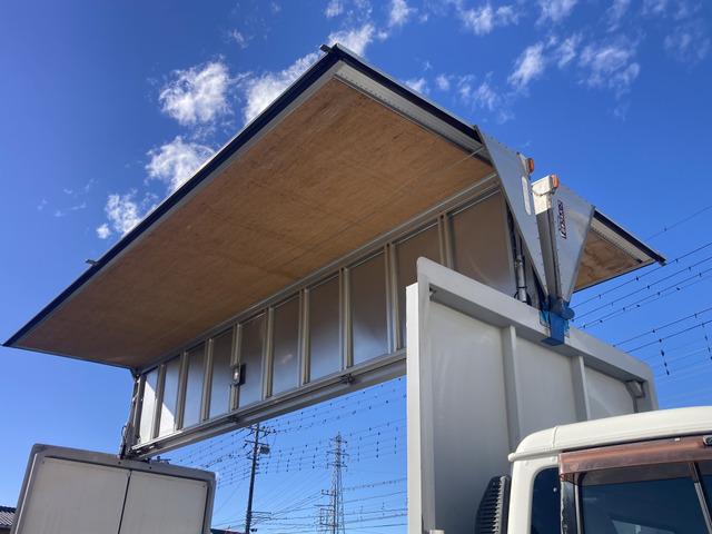 コンドル ベースグレード ☆アルミウイング☆ワイドキャビン☆積載3200kg☆荷台内寸:幅241×長623×高232☆3ペダル6速☆電格ミラー☆集中ロック☆ETC☆バックカメラ☆6400ccターボ☆ラッシングレール☆HID(47枚目)