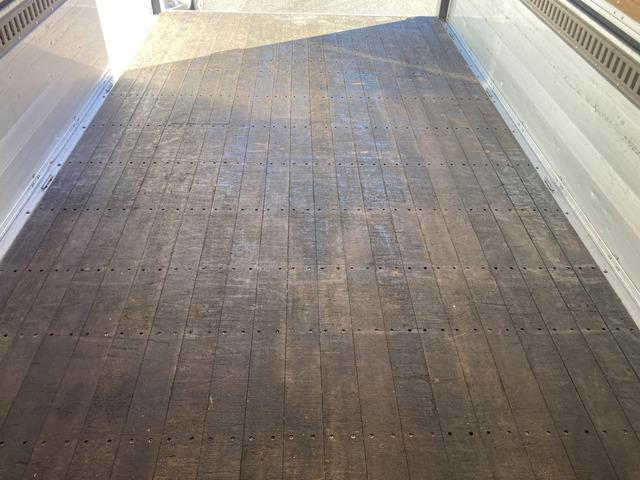 コンドル ベースグレード ☆アルミウイング☆ワイドキャビン☆積載3200kg☆荷台内寸:幅241×長623×高232☆3ペダル6速☆電格ミラー☆集中ロック☆ETC☆バックカメラ☆6400ccターボ☆ラッシングレール☆HID(53枚目)