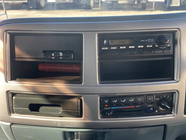 コンドル ベースグレード ☆アルミウイング☆ワイドキャビン☆積載3200kg☆荷台内寸:幅241×長623×高232☆3ペダル6速☆電格ミラー☆集中ロック☆ETC☆バックカメラ☆6400ccターボ☆ラッシングレール☆HID(73枚目)