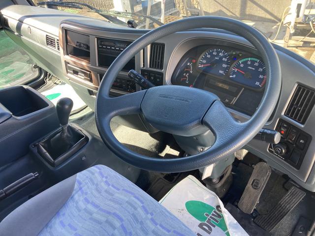 コンドル ベースグレード ☆アルミウイング☆ワイドキャビン☆積載3200kg☆荷台内寸:幅241×長623×高232☆3ペダル6速☆電格ミラー☆集中ロック☆ETC☆バックカメラ☆6400ccターボ☆ラッシングレール☆HID(78枚目)