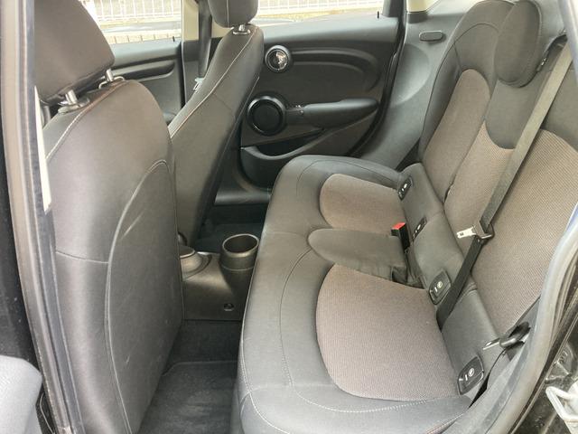 ＭＩＮＩ ヴィクトリア　☆ナビパッケージ☆スポーツレザーステアリング☆アームレスト☆Ｂｌｕｅｔｏｏｔｈオーディオ☆バックモニター☆液晶ルームミラー☆ＬＥＤヘッドランプ☆ＬＥＤリアコンビランプ☆ＥＴＣ☆キーレス☆禁煙車（18枚目）