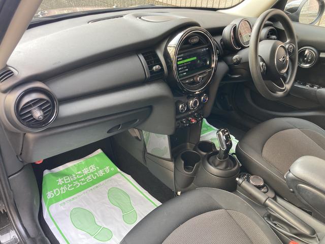 ＭＩＮＩ ヴィクトリア　☆ナビパッケージ☆スポーツレザーステアリング☆アームレスト☆Ｂｌｕｅｔｏｏｔｈオーディオ☆バックモニター☆液晶ルームミラー☆ＬＥＤヘッドランプ☆ＬＥＤリアコンビランプ☆ＥＴＣ☆キーレス☆禁煙車（76枚目）