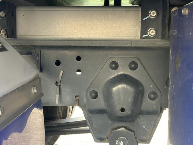 エルフトラック ☆冷蔵冷凍車☆-30度設定☆超低温冷凍車☆スタンバイ装置※コード欠☆サイドドア☆積載2000kg☆荷台内寸:幅171×長318×高165☆3ペダル5速☆電格ミラ☆キーレス☆ETC☆バックカメラ☆ターボ(18枚目)