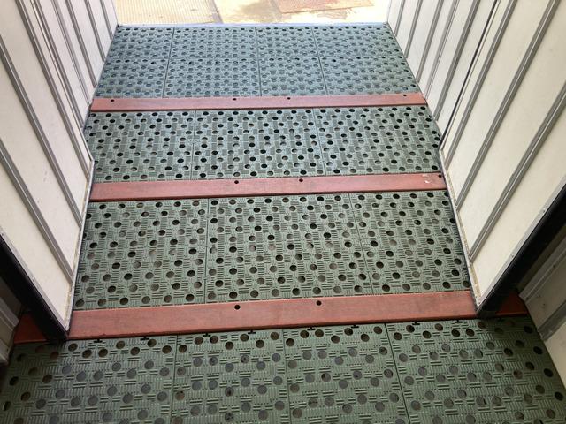 エルフトラック ☆冷蔵冷凍車☆-30度設定☆超低温冷凍車☆スタンバイ装置※コード欠☆サイドドア☆積載2000kg☆荷台内寸:幅171×長318×高165☆3ペダル5速☆電格ミラ☆キーレス☆ETC☆バックカメラ☆ターボ(48枚目)