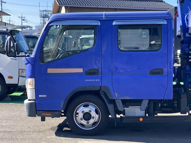 キャンター 　☆ダブルキャブクレーン☆ワイドロング☆ラジコン付☆フックイン☆２．９３ｔ吊り☆積載２３００ｋｇ☆荷台内寸：１９１×３３５☆荷台鉄板張り☆６速ＡＴ☆キーレス☆ＥＴＣ☆バックカメラ☆ドラレコ☆リアクーラー（16枚目）