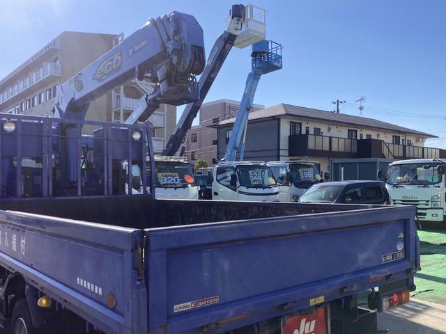 キャンター 　☆ダブルキャブクレーン☆ワイドロング☆ラジコン付☆フックイン☆２．９３ｔ吊り☆積載２３００ｋｇ☆荷台内寸：１９１×３３５☆荷台鉄板張り☆６速ＡＴ☆キーレス☆ＥＴＣ☆バックカメラ☆ドラレコ☆リアクーラー（31枚目）