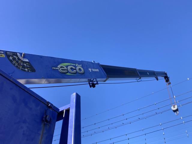 キャンター 　☆ダブルキャブクレーン☆ワイドロング☆ラジコン付☆フックイン☆２．９３ｔ吊り☆積載２３００ｋｇ☆荷台内寸：１９１×３３５☆荷台鉄板張り☆６速ＡＴ☆キーレス☆ＥＴＣ☆バックカメラ☆ドラレコ☆リアクーラー（56枚目）