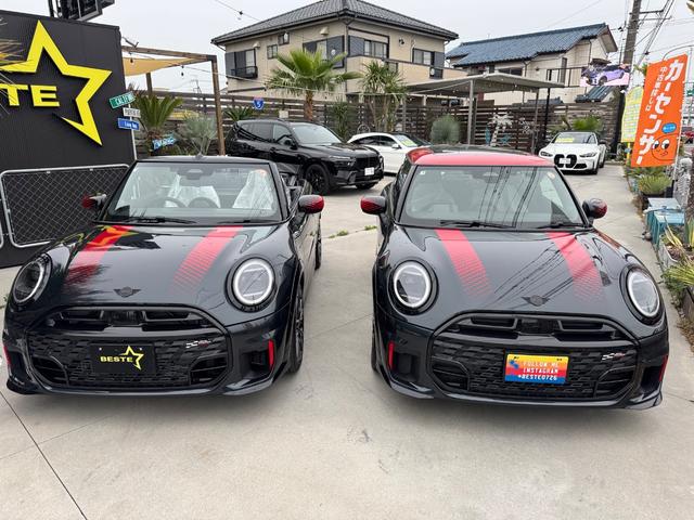 ＭＩＮＩ ジョンクーパーワークス　コンバーチブル　ＪＣＷトリム　ガラスコーティング　レジェンドグレー　ユニオンジャック幌　純正ドラレコ　ＪＣＷドアピン　Ｏｐドアミラー　ＥＴＣ　本革　シートベンチレーション　シートヒーター　ステアリングヒーター　ハーマンカードン（15枚目）