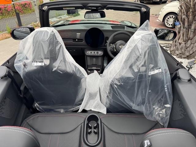 ＭＩＮＩ ジョンクーパーワークス　コンバーチブル　ＪＣＷトリム　ガラスコーティング　レジェンドグレー　ユニオンジャック幌　純正ドラレコ　ＪＣＷドアピン　Ｏｐドアミラー　ＥＴＣ　本革　シートベンチレーション　シートヒーター　ステアリングヒーター　ハーマンカードン（48枚目）