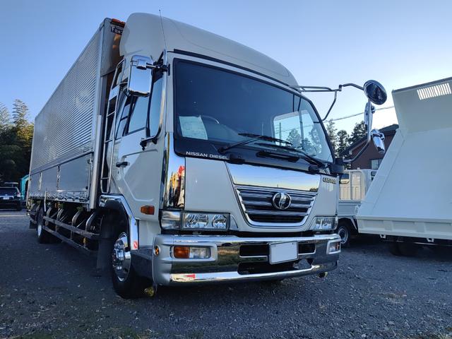 コンドル 　アルミウィング　ベット付き　走行１８，０００ｋｍ　車　　後輪ダブル　エアコン　パワーウィンドウ　電動格納ミラー（4枚目）